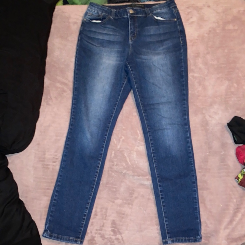 Blue skinny jeans